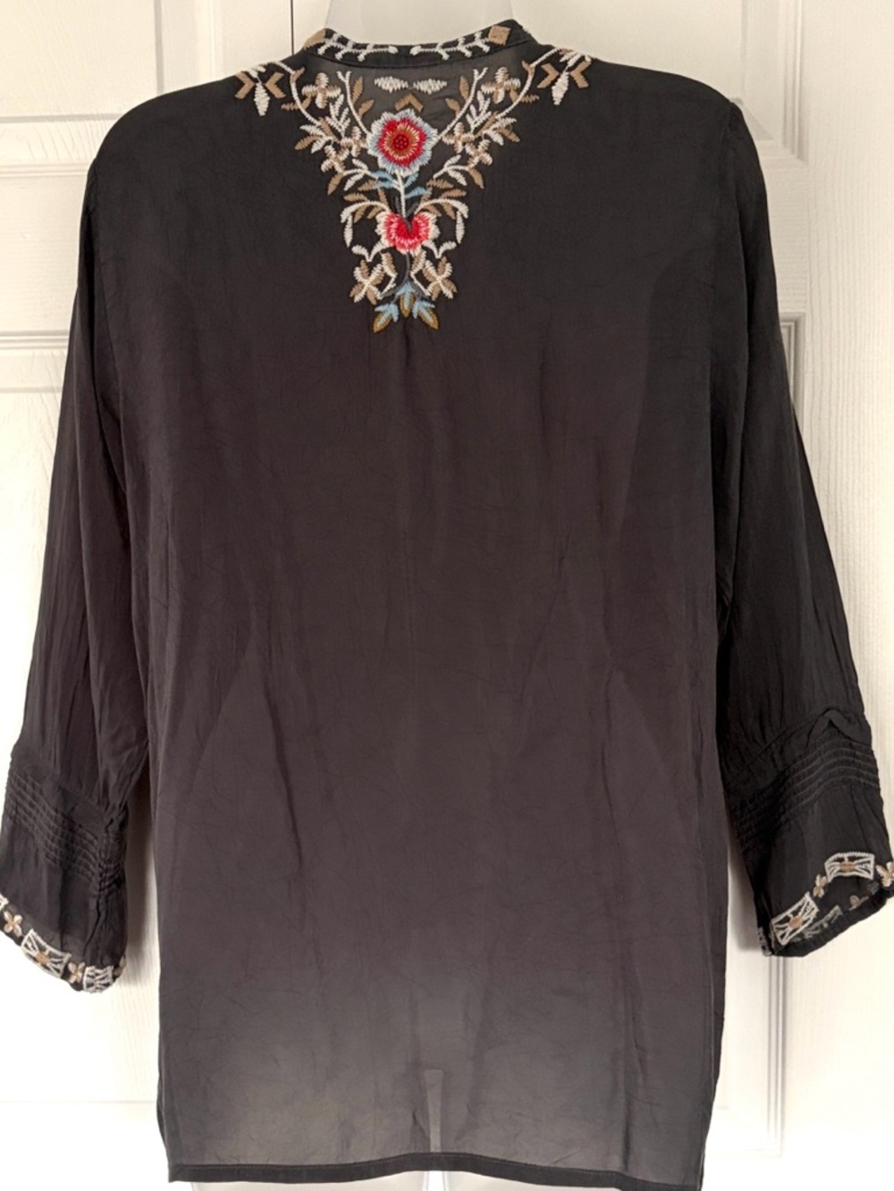 JOHNNY WAS Shirt Tunic Embroidered Boho Blouse Top Gray Small - Picture 6 of 15